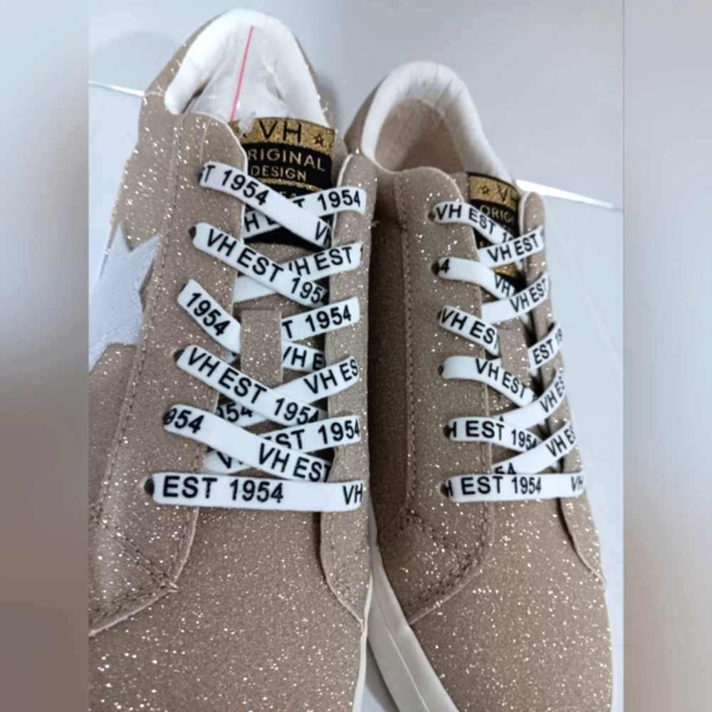 Vintage Havana Women's (Size 7.5) Gold Distressed Suede Fashion Sneakers (NWOT) - Picture 4 of 10